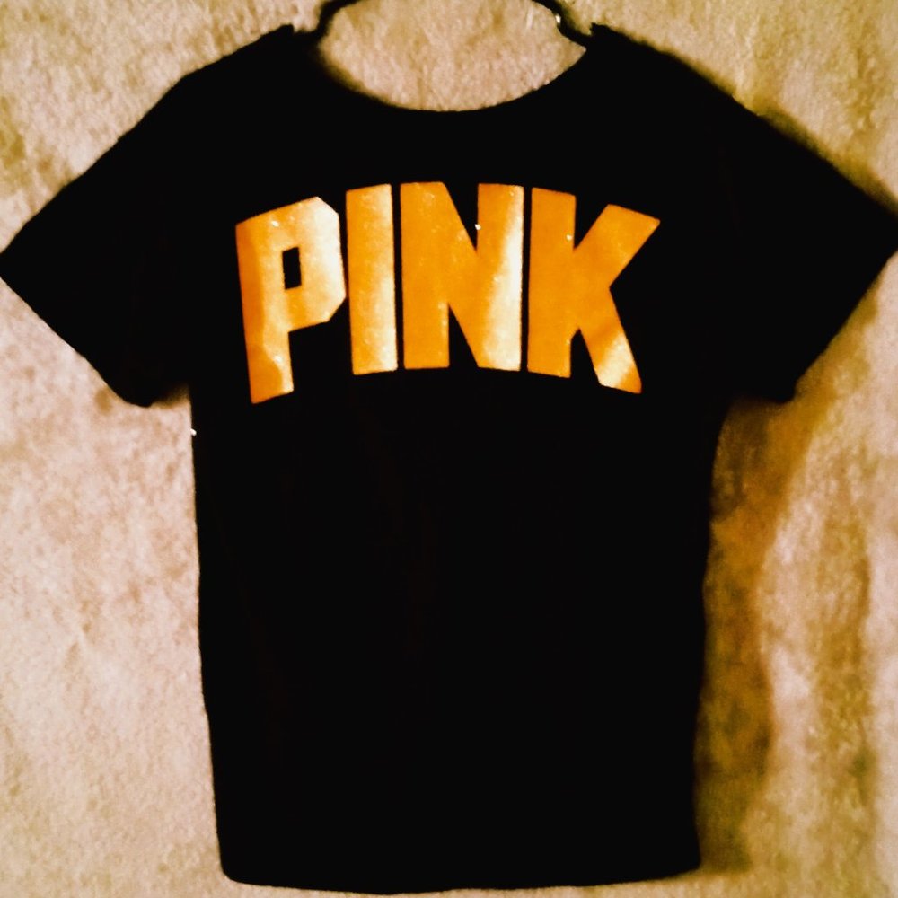 Victoria Secret Pink V-Neck  Size Small